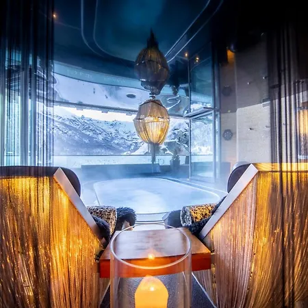 Peak - Your Own Private Luxury - Includes Professional Staff And Catering - Voted World's Chalet