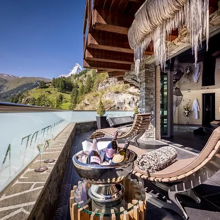 Peak - Your Own Private Luxury - Includes Professional Staff And Catering - Voted World's