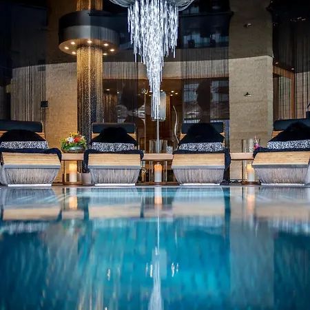 Peak - Your Own Private Luxury - Includes Professional Staff And Catering - Voted World's Ζερμάτ