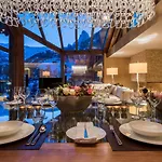 Chalet Peak - Your Own Private Luxury - Includes Professional Staff And Catering - Voted World's