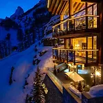 Chalet Peak - Your Own Private Luxury - Includes Professional Staff And Catering - Voted World's *