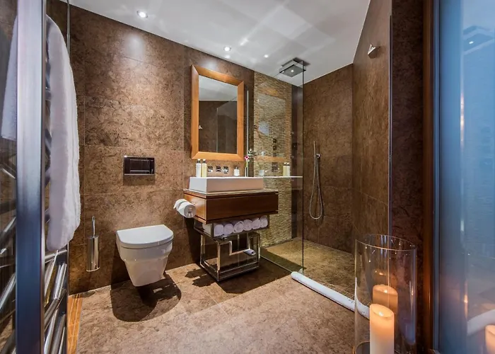 Peak - Your Own Private Luxury - Includes Professional Staff And Catering - Voted World's Alpstuga